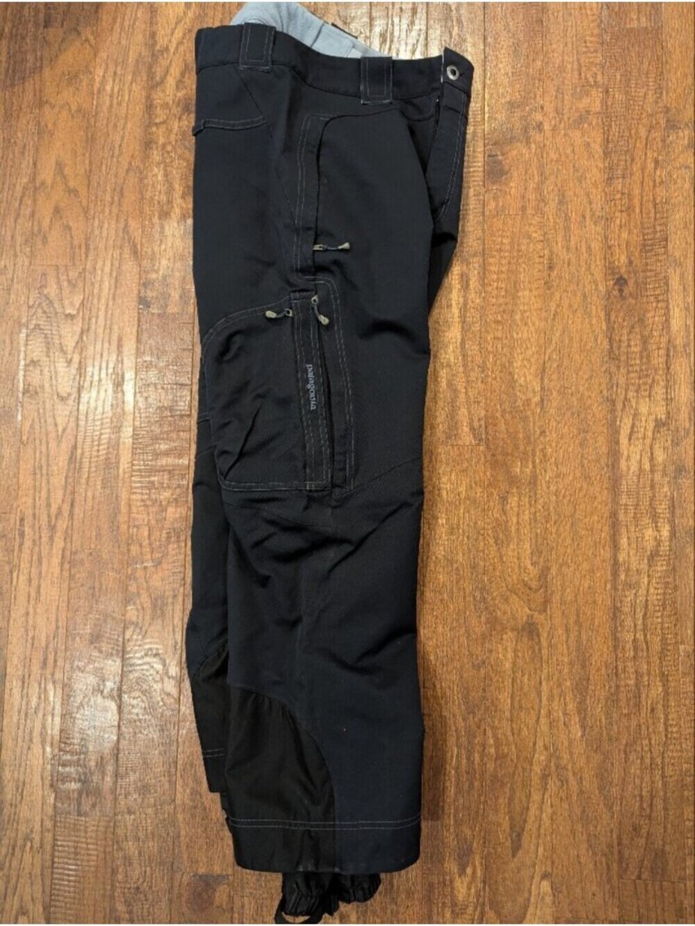 Patagonia Snow Pants Black Waterproof Windproof Women's Ski Pant Size 12 - Picture 3 of 11